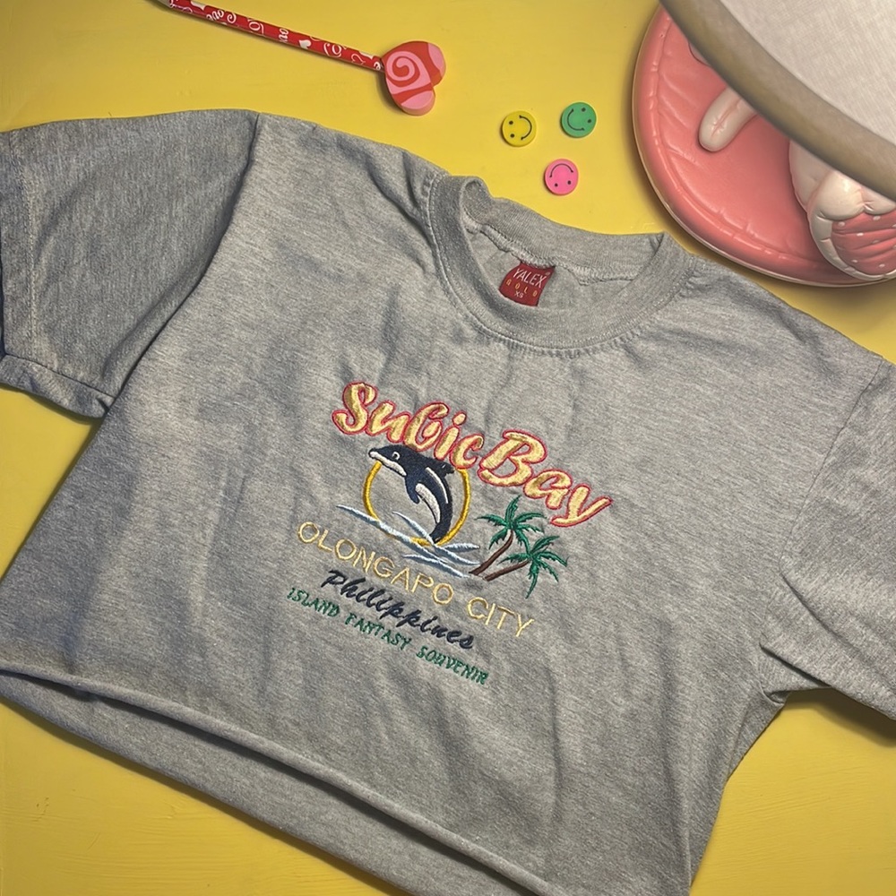 Subic Bay Philippines Island Fantasy Embroidered Souvenir Crop Top T-shirt 🐬